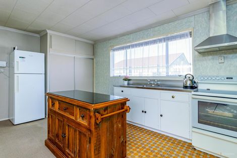 Photo of property in 76 Shearman Street, Waimate, 7924