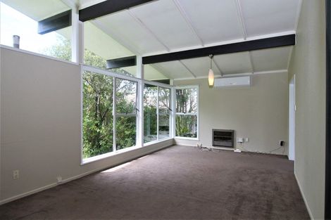 Photo of property in 16 Orton Street, Glenfield, Auckland, 0627