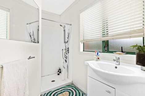 Photo of property in 10 Tapu Road, Huapai, Kumeu, 0810