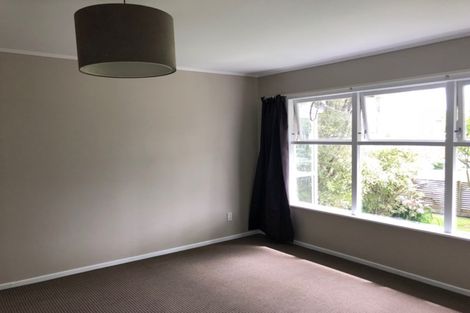 Photo of property in 40 Farquhar Road, Glendene, Auckland, 0602