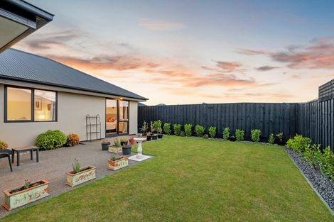 Photo of property in 8 Hanmer Crescent, Rangiora, 7400