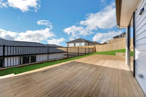 Photo of property in 5 Dolcetto Place, Pokeno, 2402