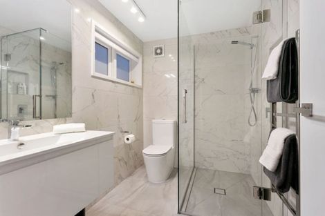 Photo of property in 1/30 Walter Street, Hauraki, Auckland, 0622