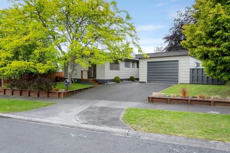 Photo of property in 19 Epping Place, Richmond Heights, Taupo, 3330