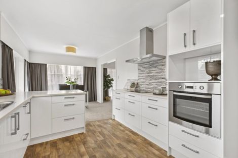 Photo of property in 1 Sunnypark Avenue, Rosehill, Papakura, 2113