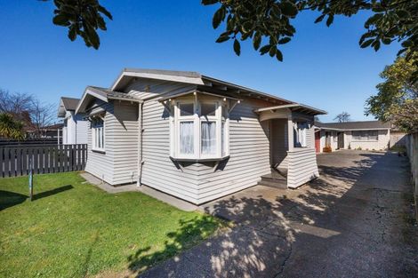 Photo of property in 1/4 Oxford Street, Hokowhitu, Palmerston North, 4410