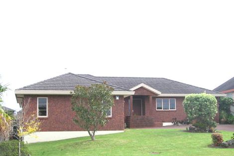 Photo of property in 5 San Valentino Drive, Henderson, Auckland, 0612