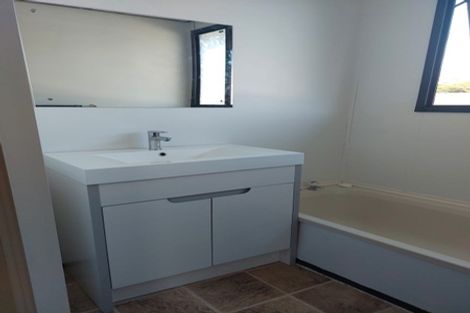 Photo of property in 1 Mona Vale, West Harbour, Auckland, 0618