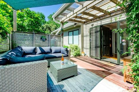 Photo of property in 30 Dell Road, Raumati South, Paraparaumu, 5032