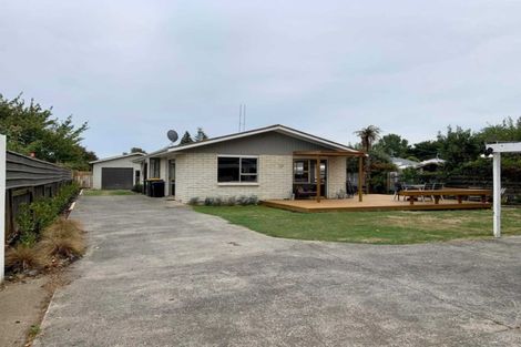 Photo of property in 317 Shakespeare Street, Leamington, Cambridge, 3432