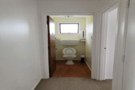 Photo of property in 38 Regency Place, Sunnynook, Auckland, 0632