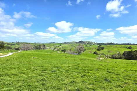 Photo of property in 153 Marohemo Road, Maungaturoto, 0587