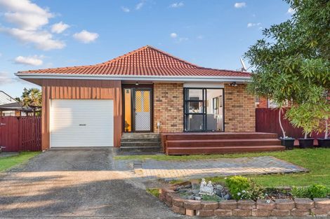 Photo of property in 12 Tate Grove, Half Moon Bay, Auckland, 2012