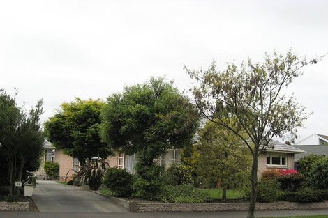 Photo of property in 28 Sevenoaks Drive, Bryndwr, Christchurch, 8053
