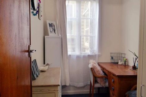 Photo of property in 71 Pirie Street, Mount Victoria, Wellington, 6011