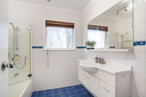 Photo of property in 4 Dunraven Place, Torbay, Auckland, 0630