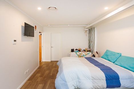 Photo of property in 43 Richmond Avenue, Takaro, Palmerston North, 4410