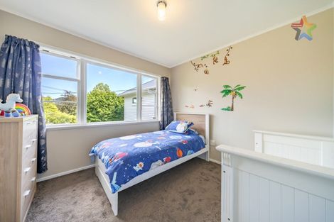 Photo of property in 97 Manuka Street, Stokes Valley, Lower Hutt, 5019