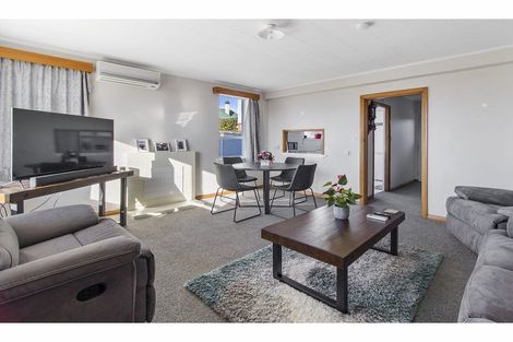 Photo of property in 1/18 Trafalgar Street, Maori Hill, Timaru, 7910