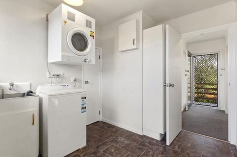 Photo of property in 20 Newham Place, Henderson, Auckland, 0612