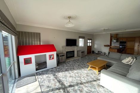 Photo of property in 96 Knights Road, Hutt Central, Lower Hutt, 5010