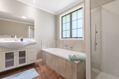 Photo of property in 1 Tarn Close, Pyes Pa, Tauranga, 3112