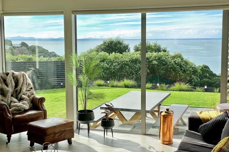 Photo of property in 22 Wonderview Road, Leigh, 0985