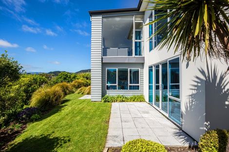 Photo of property in 69 Panorama Drive, Paraparaumu, 5032