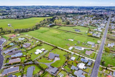 Photo of property in 14 Celia Street, Stratford, 4332