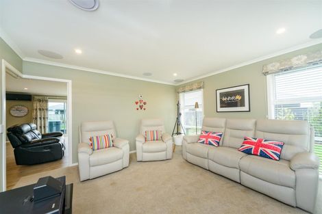 Photo of property in 19 George Street, Bulls, 4818