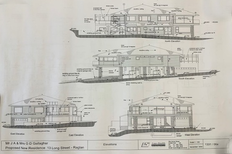 Photo of property in 13 Long Street, Raglan, 3225