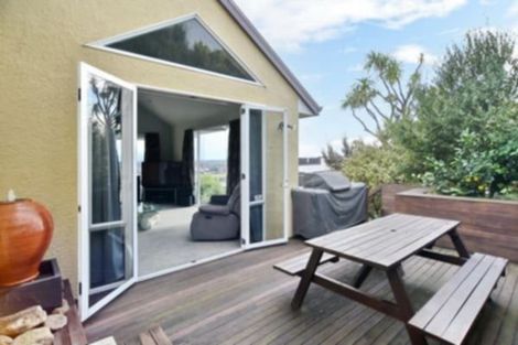 Photo of property in 102 Cannon Hill Crescent, Mount Pleasant, Christchurch, 8081