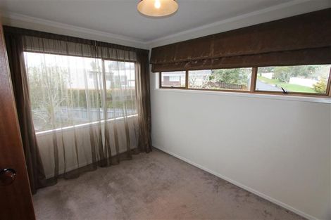 Photo of property in 1/8 Cezanne Place, New Lynn, Auckland, 0600