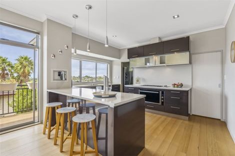 Photo of property in 23 Caversham Drive, Torbay, Auckland, 0630