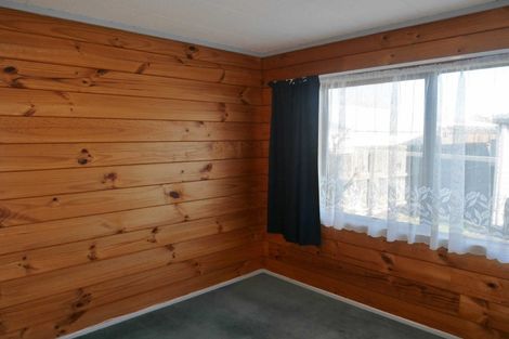 Photo of property in 2/25 Inwoods Road, Parklands, Christchurch, 8083