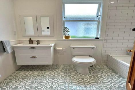 Photo of property in 21 Riverside Drive, Waiwhetu, Lower Hutt, 5010