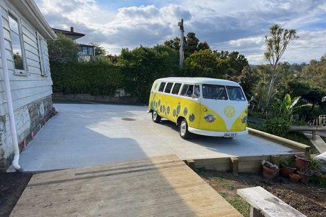 Photo of property in 51 Onewa Road, Northcote, Auckland, 0627