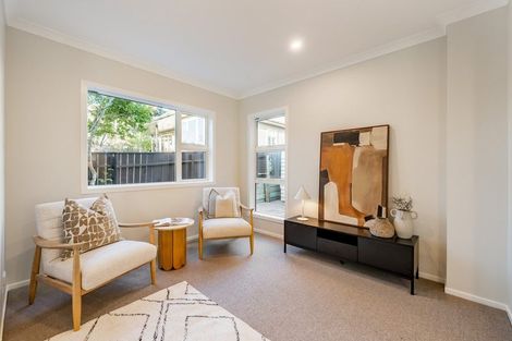 Photo of property in 70b Heretaunga Square, Silverstream, Upper Hutt, 5019