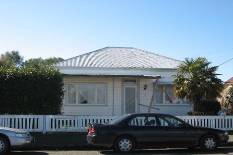 Photo of property in 32 Pembroke Street, Carterton, 5713