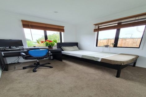 Photo of property in 65 Nobilo Road, Kumeu, 0810