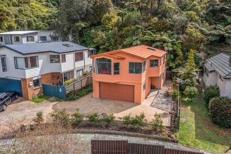 Photo of property in 68 Peterhouse Street, Tawa, Wellington, 5028