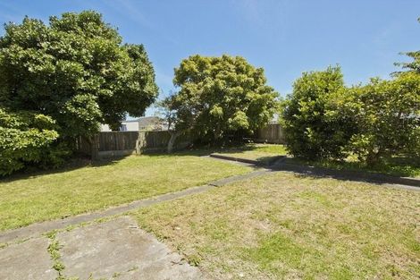 Photo of property in 15 Lockwood Crescent, Taita, Lower Hutt, 5011