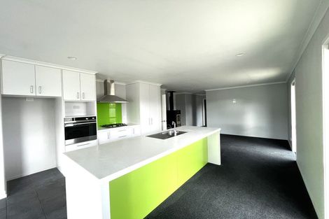 Photo of property in 15 Shortland Street, Wainoni, Christchurch, 8061