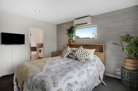 Photo of property in 5a Collingwood Road, Waiuku, 2123