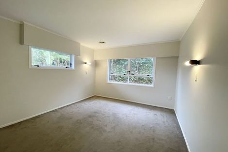 Photo of property in 3 Larne Avenue, Pakuranga Heights, Auckland, 2010