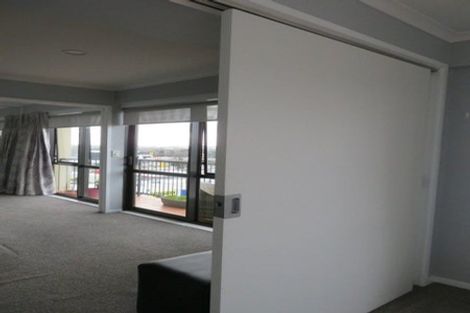 Photo of property in The Rennaissance, 12k/18 Ronwood Avenue, Manukau, Auckland, 2104