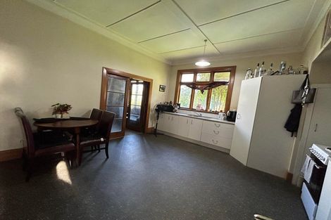 Photo of property in 196 Main Road South, Levin, 5510