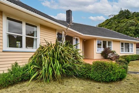 Photo of property in 31 Priscilla Crescent, Kingston, Wellington, 6021