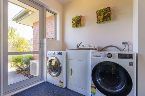 Photo of property in 3/11 North Avon Road, Richmond, Christchurch, 8013