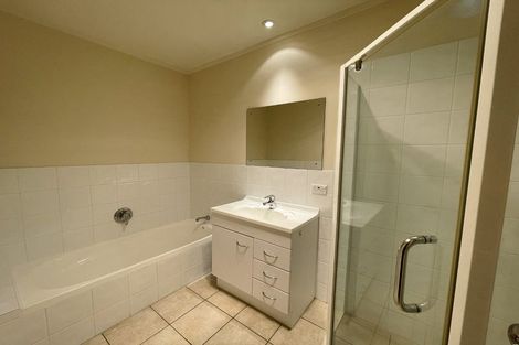 Photo of property in 1 Sunvista Avenue, Oteha, Auckland, 0632